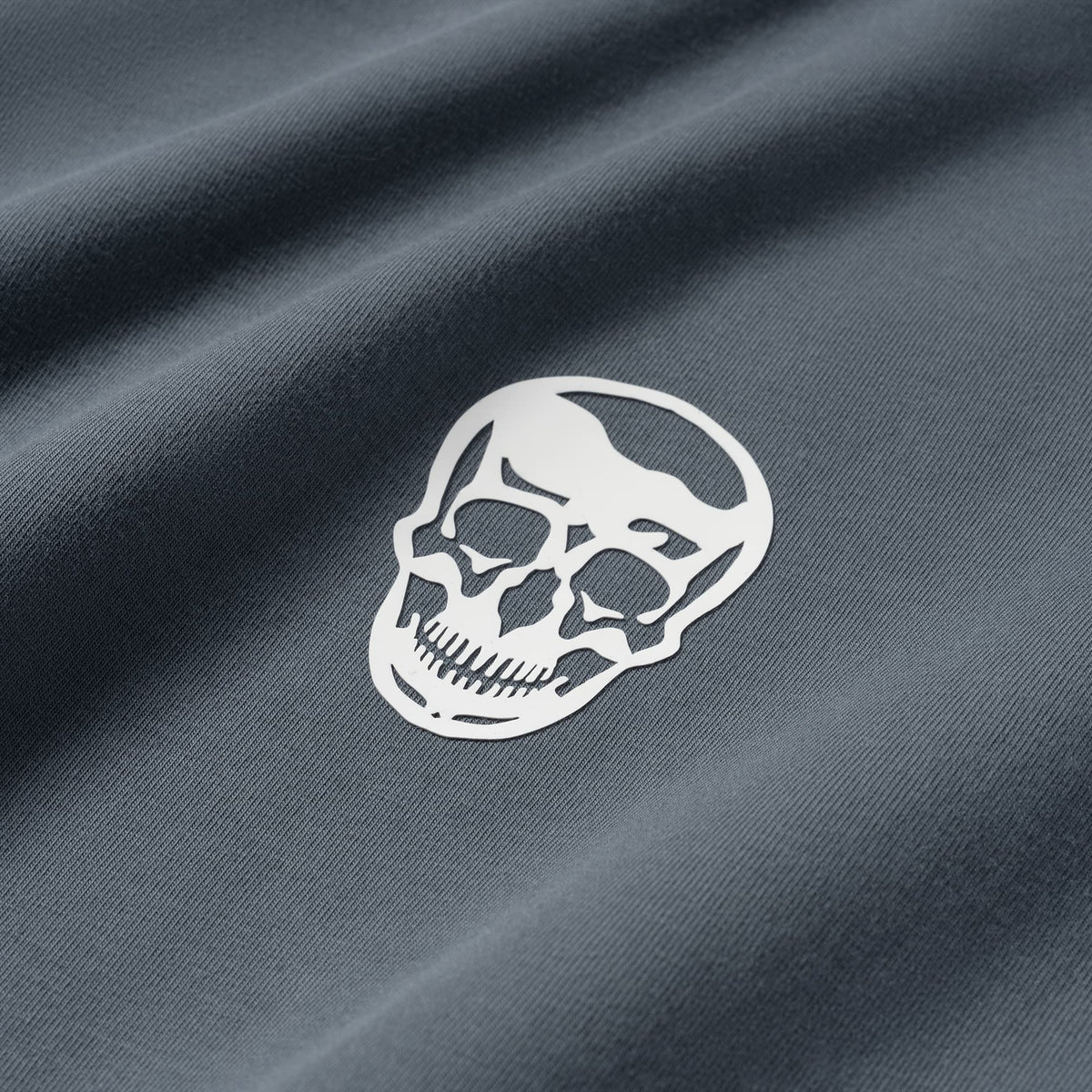 Axis Scoop Hem Tank - Lake skull logo detail