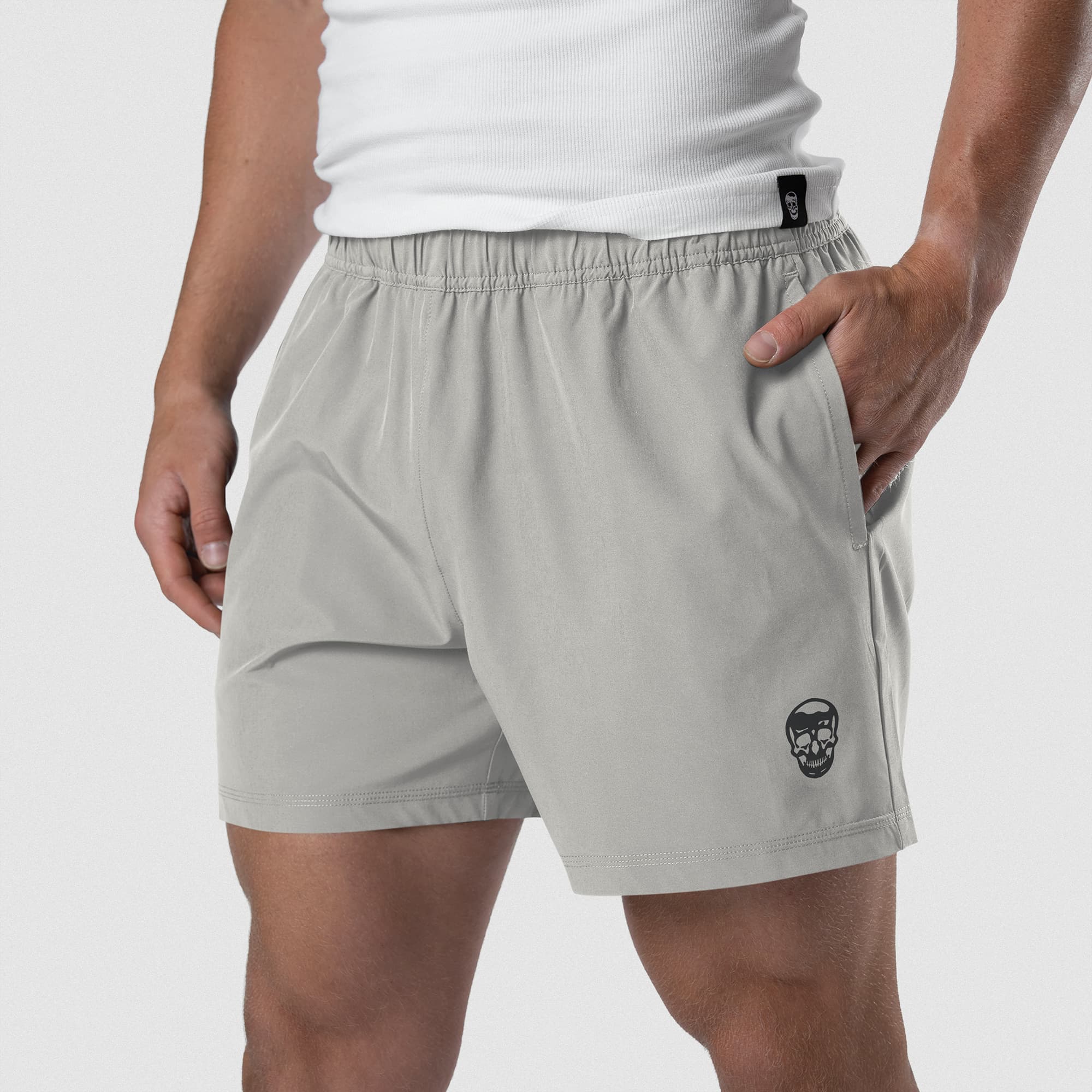 Front detail of Men's Conquer 5 Inch Shorts - Gray