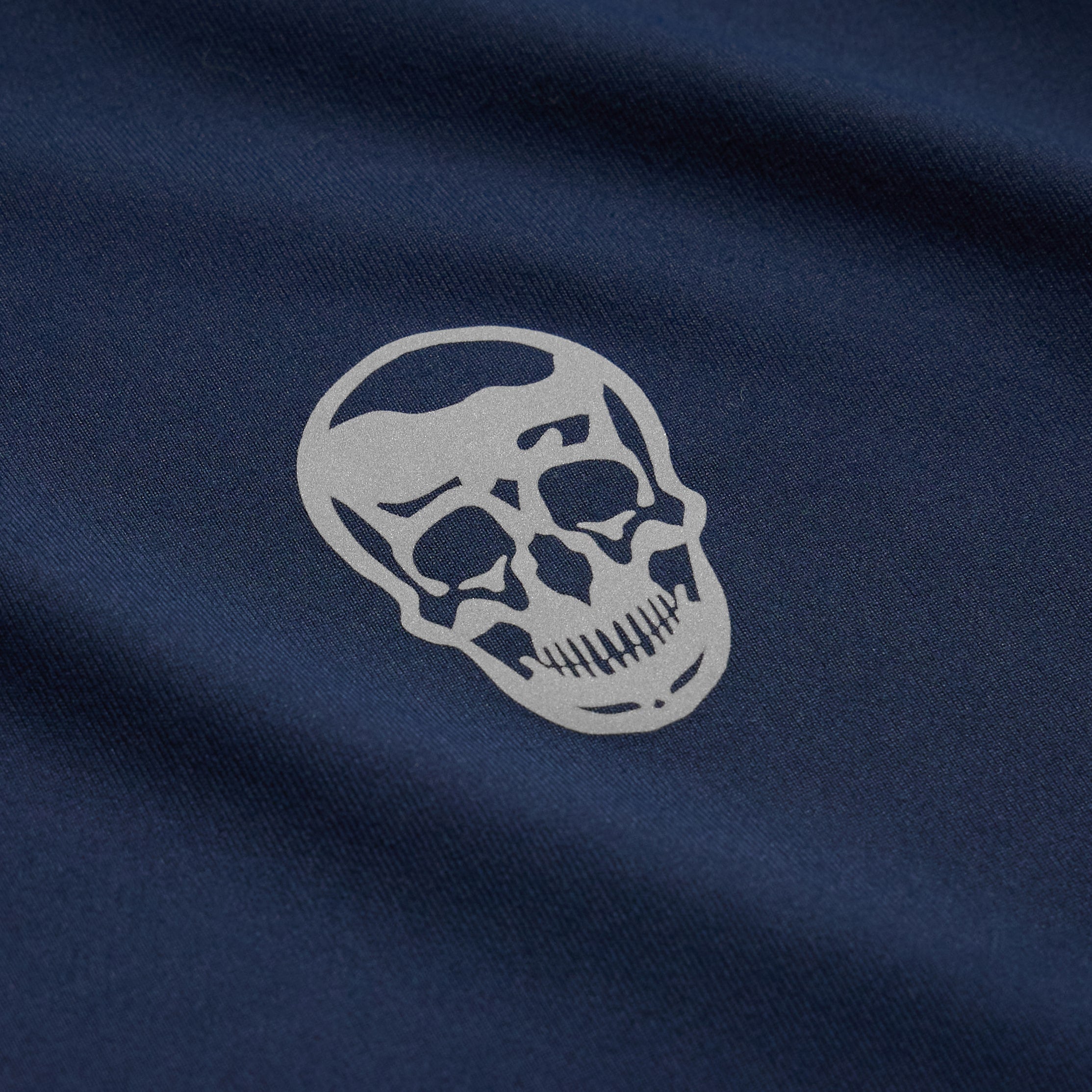 performance long sleeve shirt skull detail